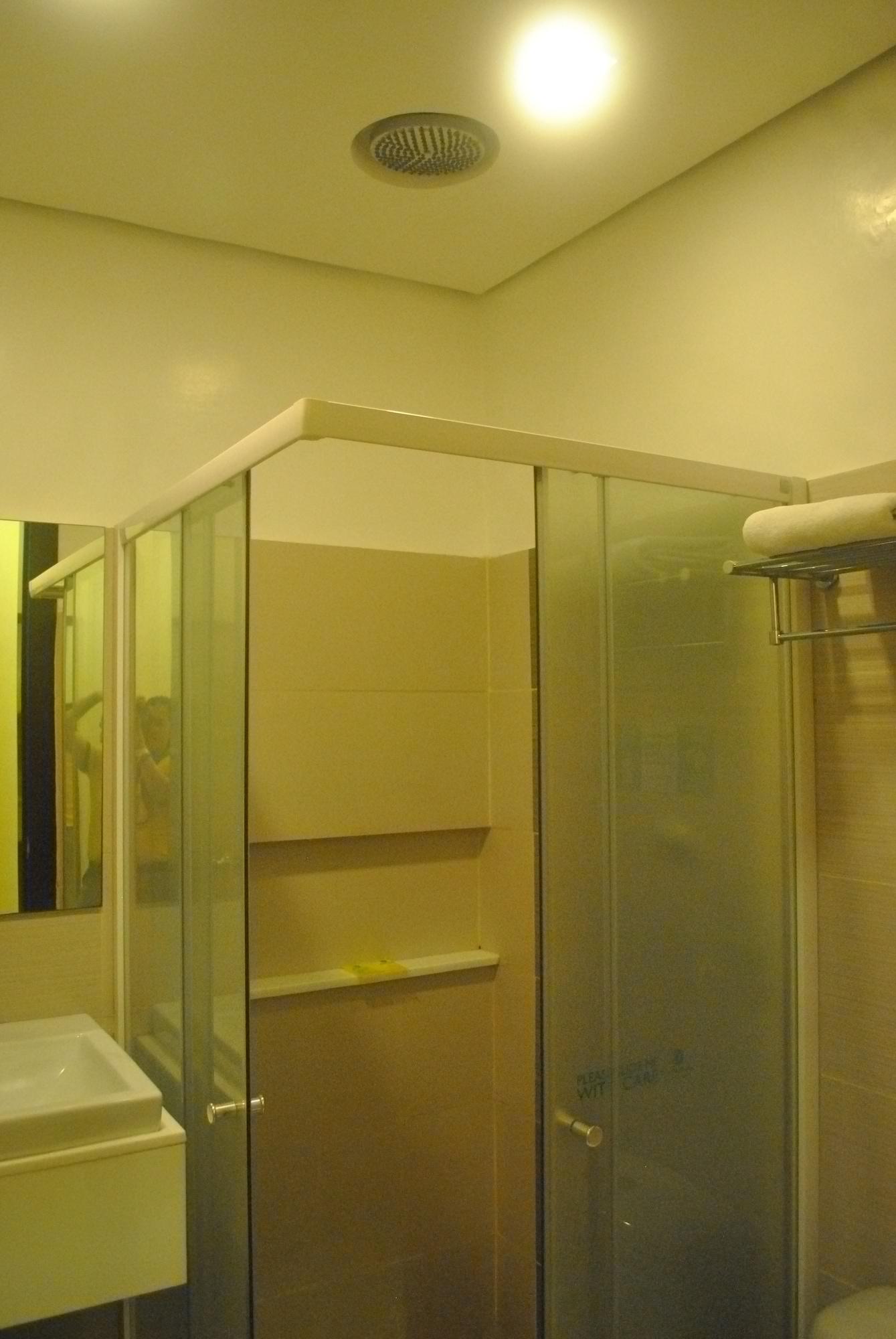 Go Hotels Tacloban Exterior foto