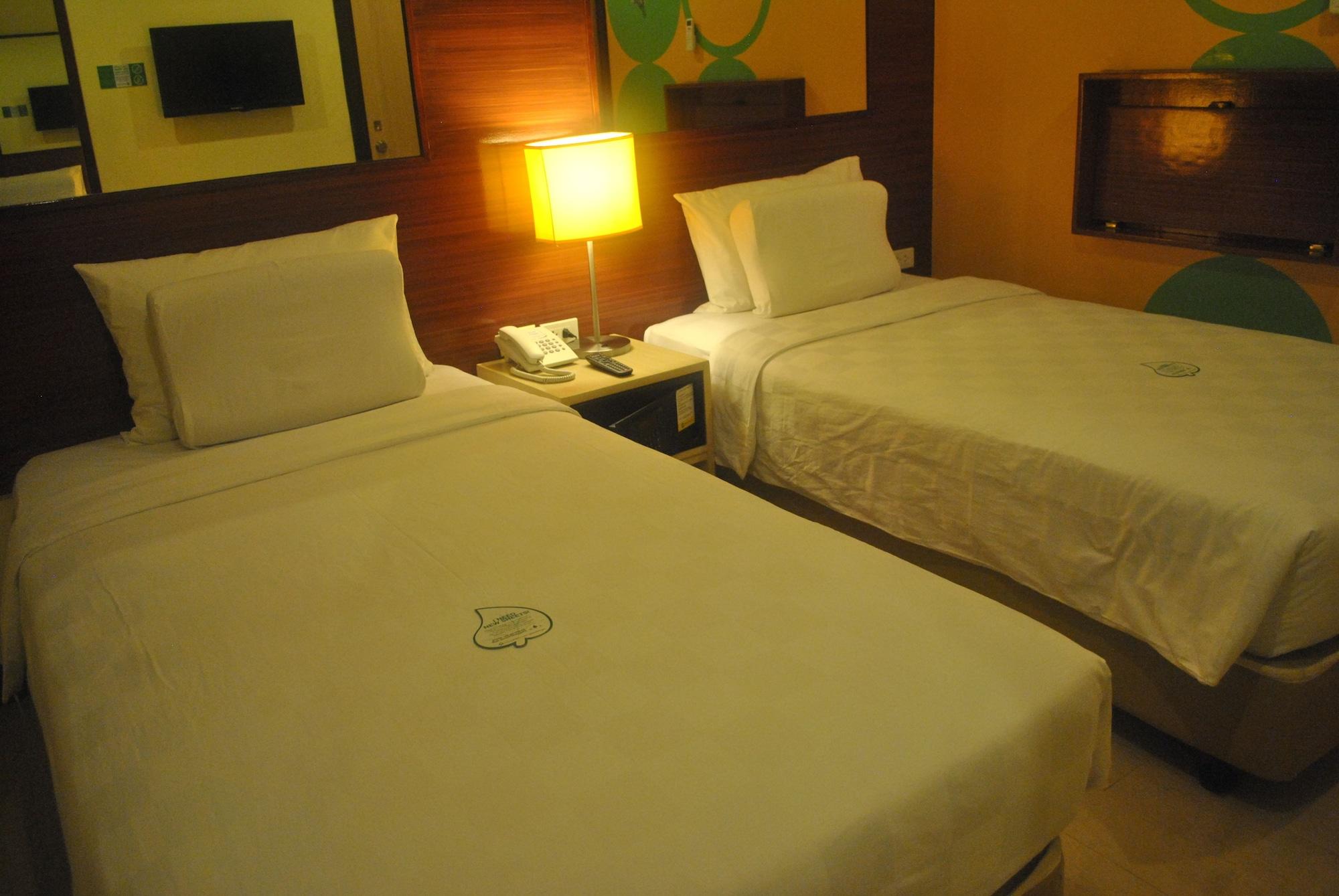 Go Hotels Tacloban Exterior foto