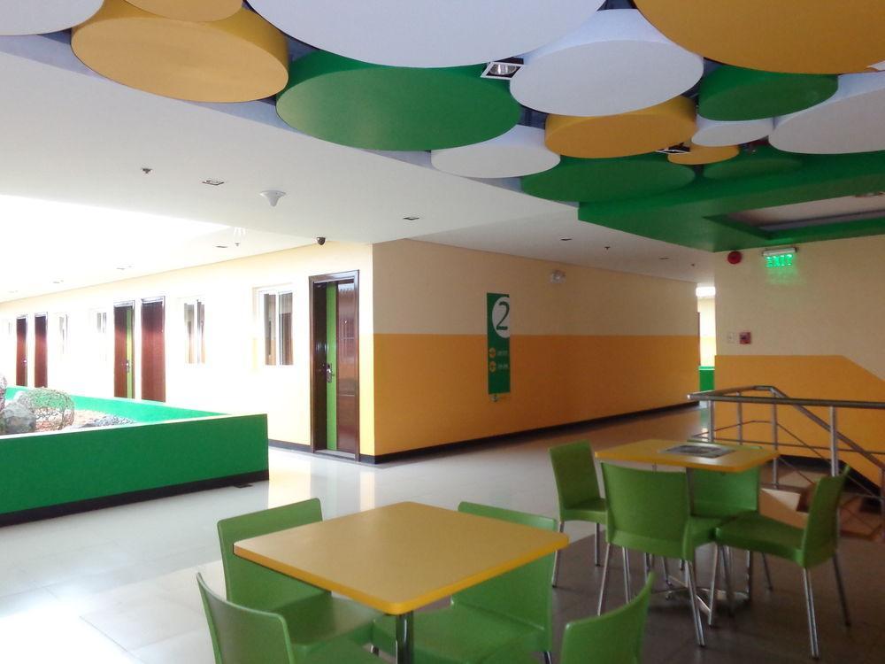 Go Hotels Tacloban Exterior foto