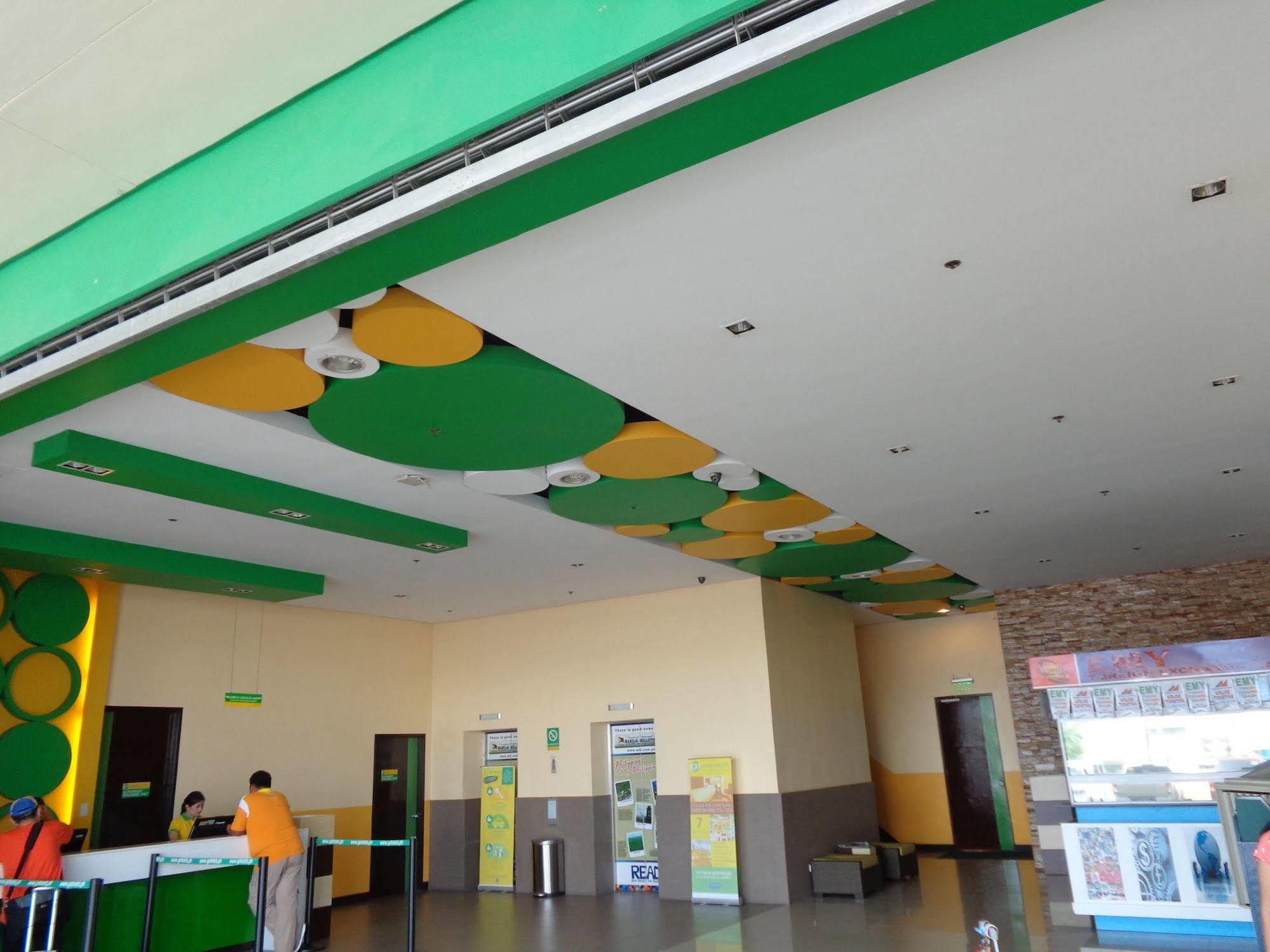 Go Hotels Tacloban Exterior foto